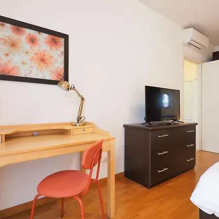 Primopiano - Bonomi B Appartement *